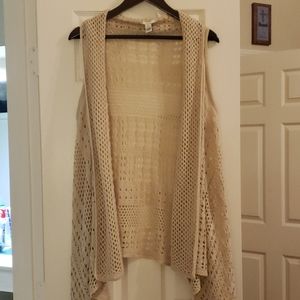 Cato Fashion. Sleeveless lightweight vest